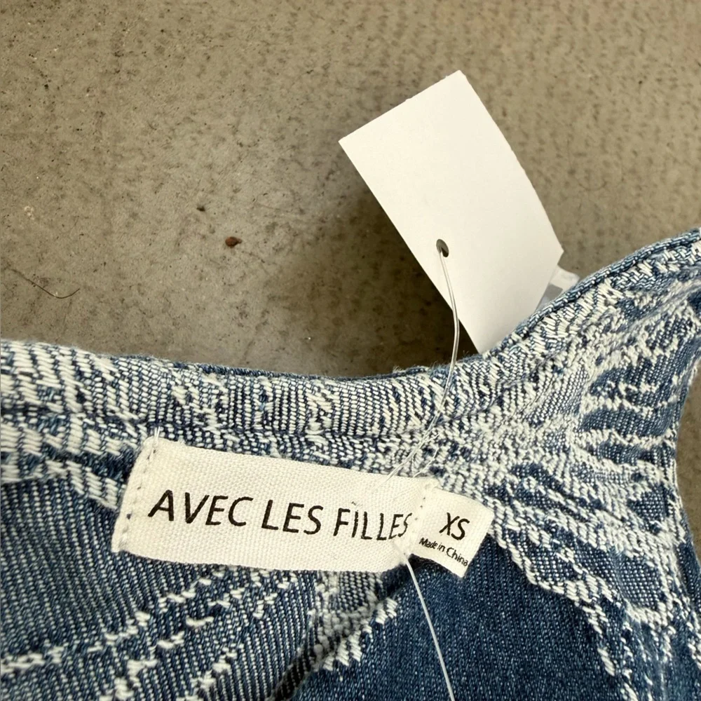 Avec Les Filles / Denim Floral Two Piece Set / Blue - Picture 7 of 16